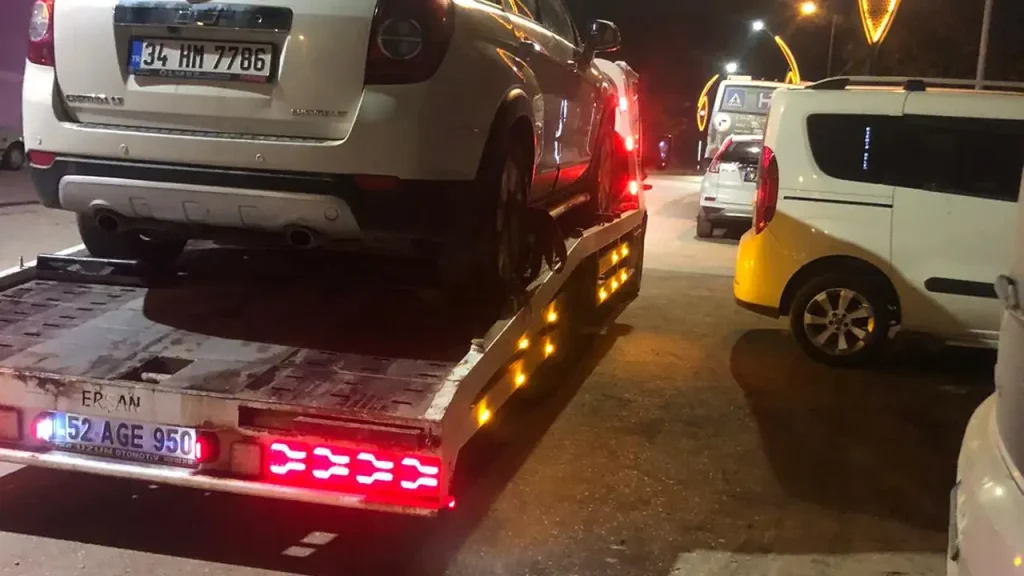 Aybastı Oto Kurtarma saha çalışması ve çekici hizmeti